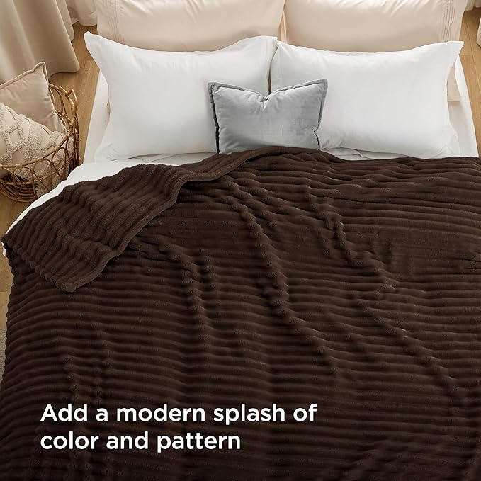 Bedsure Soft Queen Size Blanket - Image 3