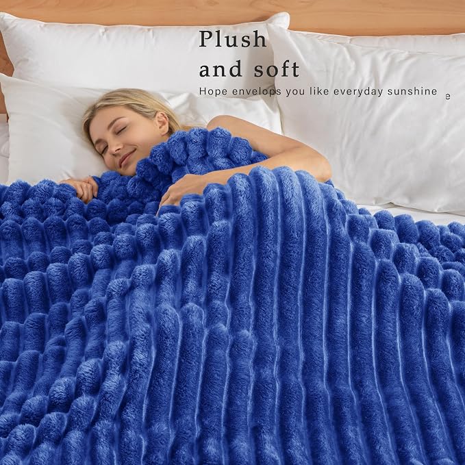 Exclusivo Mezcla Striped King Size Fleece Blanket - Image 2
