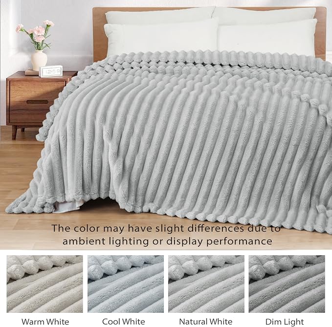 Exclusivo Mezcla Striped King Size Fleece Blanket - Image 3