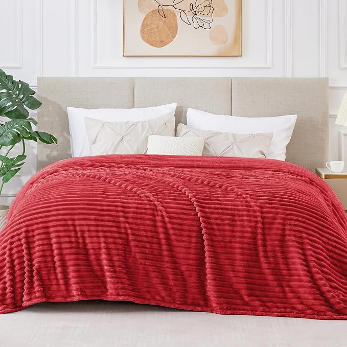 BEDELITE 3D Ribbed Jacquard Red King Size Blankets - Image 2