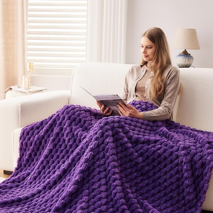 NEWCOSPLAY Fleece Clouds Cozy Twin Blanket - Image 5