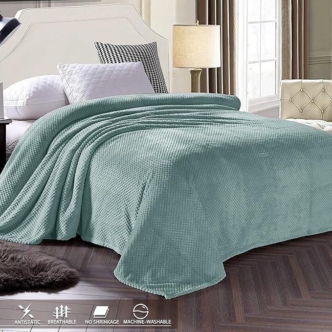 Exclusivo Mezcla Large Waffle Fleece Throw Blanket - Image 3