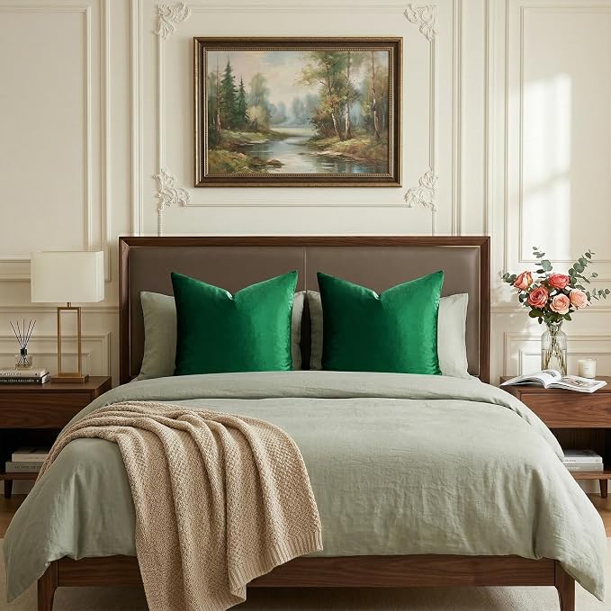 GIGIZAZA Green Velvet Pillow Covers 24x24 Decorative Pillows Pack of 2 | Throw - Image 7