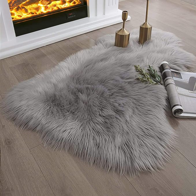 Ashler Faux Fur Rug, Fluffy Shaggy Area Rug Ultra Soft 2 x 3 Feet Sheepskin Fur by AshlerHomeDeco