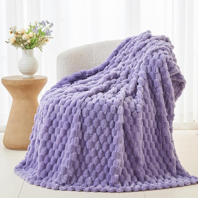 NEWCOSPLAY Fleece Clouds Cozy Twin Blanket - Image 4