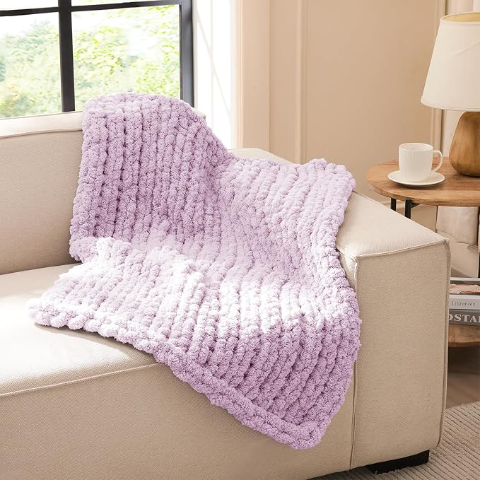 L'AGRATY Chunky Knit Throw Blanket by LAGRATY
