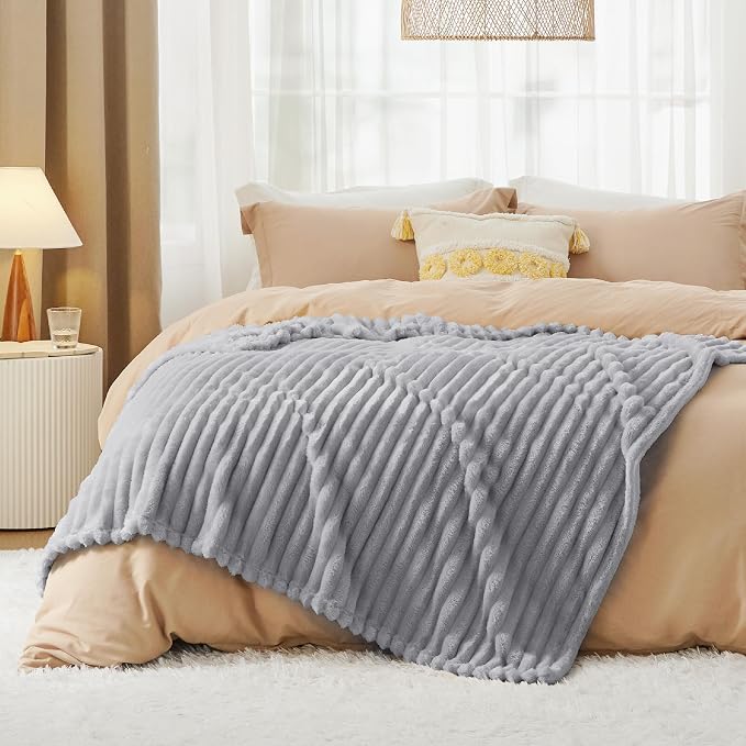 Bedsure Soft Twin Blanket for Bed Decor Gifts Light Grey 60"x80" | Birthday - Image 7