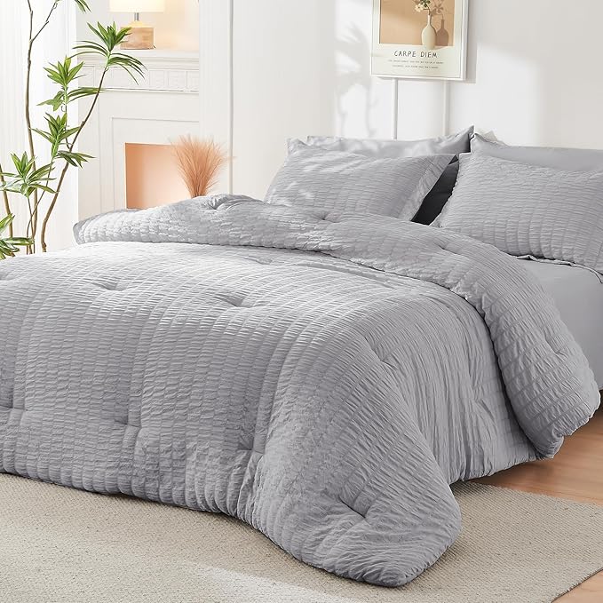 HYMOKEGE Light Grey Oversized Queen Comforter Set Seersucker 7 Pieces, All Season Luxury Bed in a Bag for Bedroom, Bedding Set with Comforter, Sheets, Pillowcases & Shams