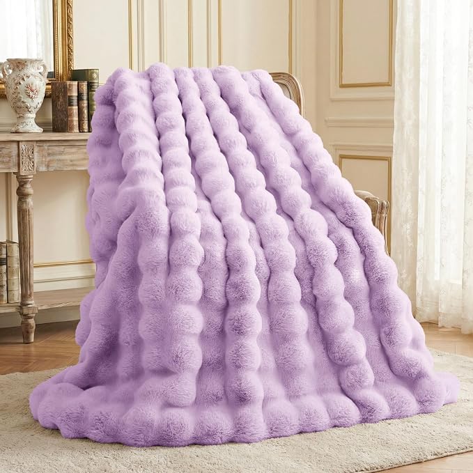 L'AGRATY Faux Rabbit Fur Throw Blanket by LAGRATY