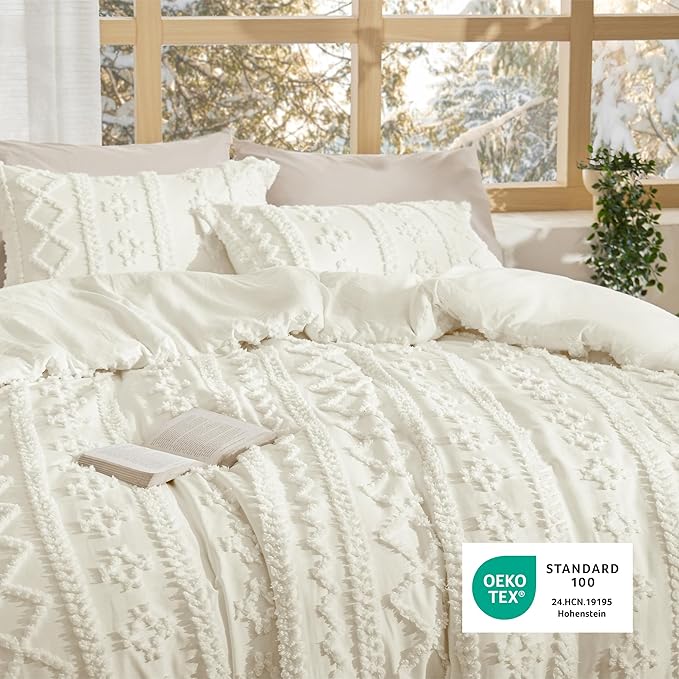 Bedsure Tufted Boho Comforter Set Full Size - Ivory Boho Bed Set, GentleSoft™ 3 Pieces Farmhouse Shabby Chic Embroidery Bedding, Gifts for Woman, Soft Jacquard Full Comforter for All Seasons