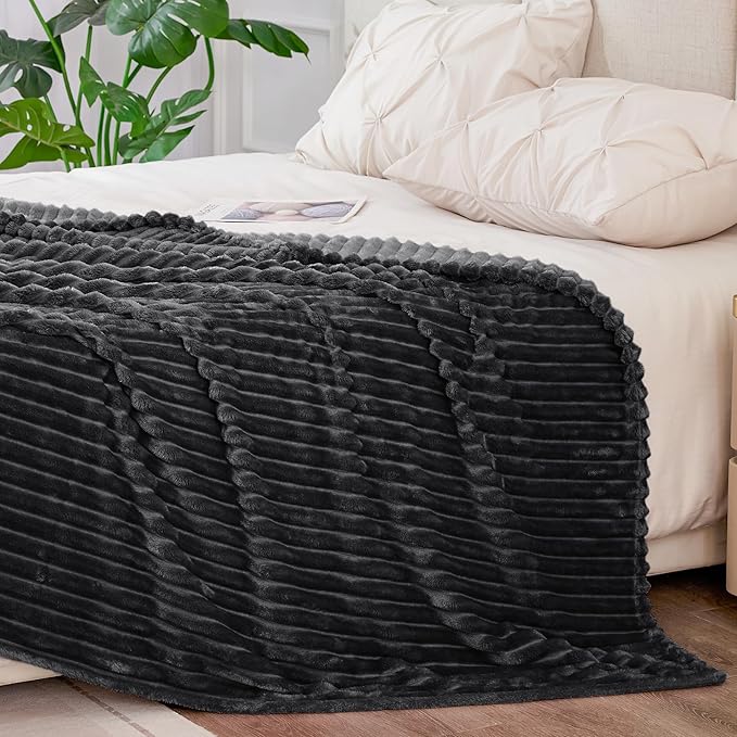 BEDELITE 3D Ribbed Jacquard Black King Size Blankets - Image 5