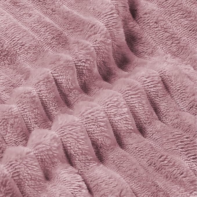 BEDELITE 3D Ribbed Berry Purple Fleece Twin Blanket - Image 3