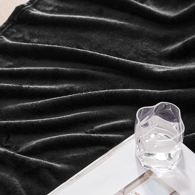 Exclusivo Mezcla Fleece Throw Blanket for Couch, Sofa, 300GSM Super Soft and Warm Blankets, Black Throw All Season Use, Cozy, Plush, Lightweight, 50x60 Inches