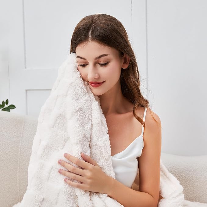 Aganear Fluffy Cozy Throw Blanket - Image 8