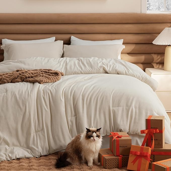Bedsure Oversized King Comforter Set - Beige Soft Bedding for All Seasons, Cationic Dyed Bed Set, 3 Pieces, 1 Oversized King Size Comforter (120"x98") and 2 Pillow Shams (20"x36"+2")