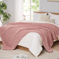 L'AGRATY Chunky Knit Throw Blanket by LAGRATY