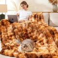 L'AGRATY Faux Fur Throw Blanket by LAGRATY