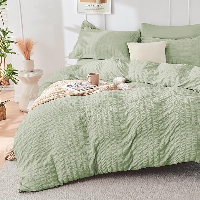 HYMOKEGE Light Green Twin Comforter Set Seersucker 5 Pieces, All Season Luxury Bed in a Bag for Bedroom, Bedding Set with Comforters, Sheets, Pillowcase & Shams