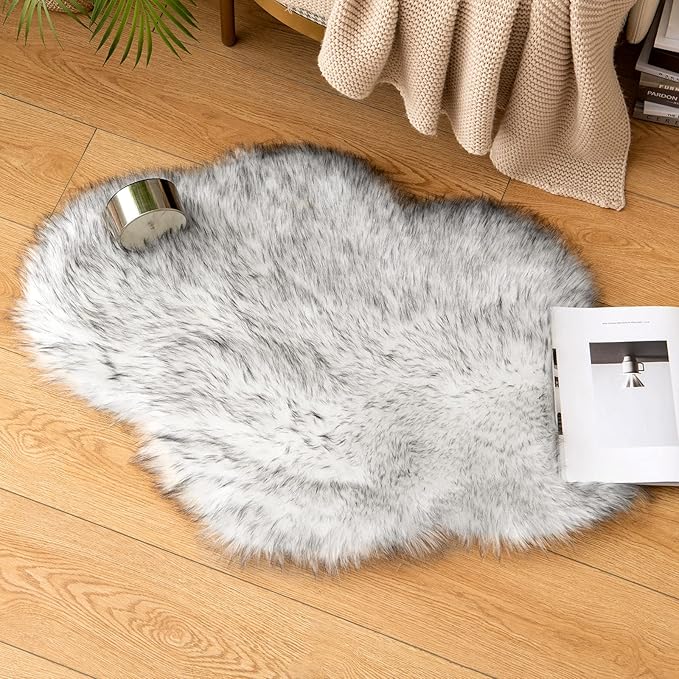 MIULEE Fluffy Area Rug 2'x3' Cloud Faux Fur Sheepskin Rug Gradient Grey | Luxury by MIULEE