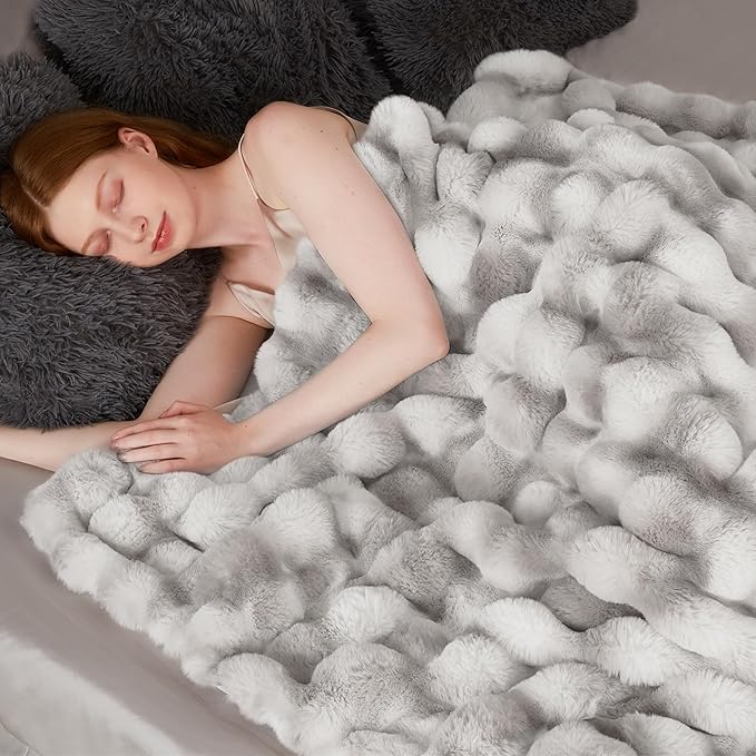Luxury 1000GSM Rabbit Faux Fur Blanket, Super Heavy Warm Cozy Brown Blankets - Image 3