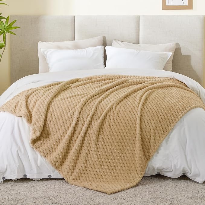 BEDELITE Camel Throw Blanket for Couch, Soft Cozy Gifts for Women, 50 * 60 | 3D - Image 3