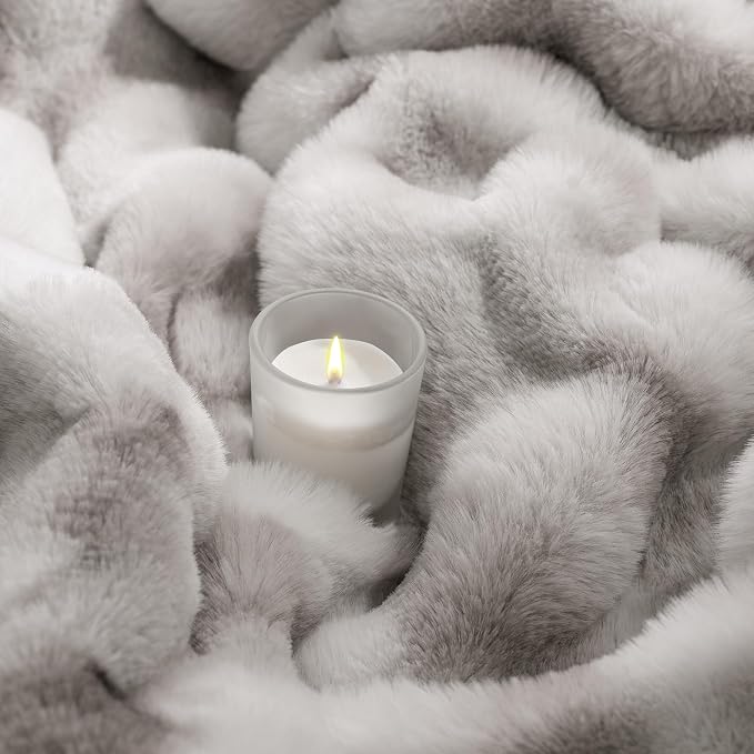 Luxury 1000GSM Rabbit Faux Fur Blanket, Super Heavy Warm Cozy Brown Blankets - Image 8
