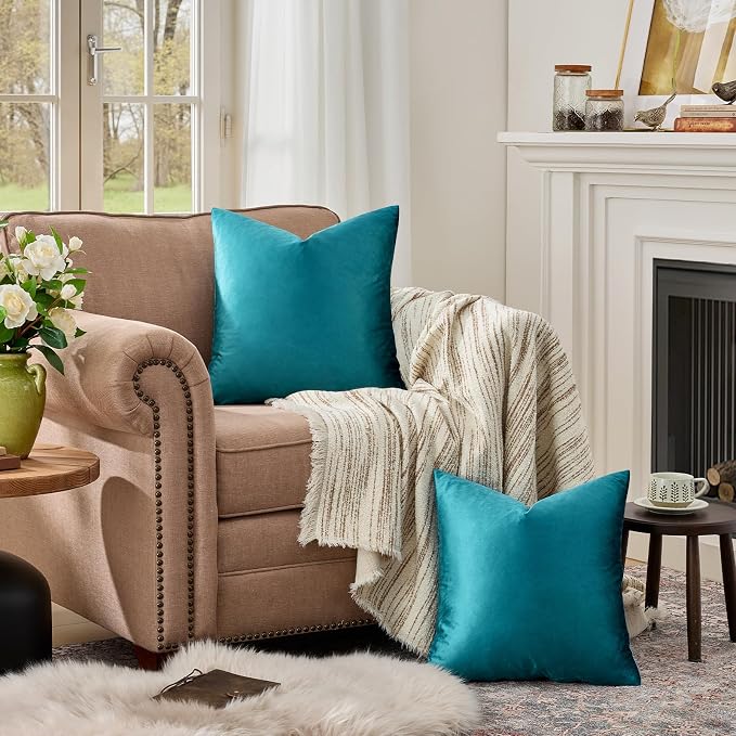 GIGIZAZA Teal Velvet Pillow Covers 20x20 Decorative Pillows Pack of 2 | Blue - Image 6