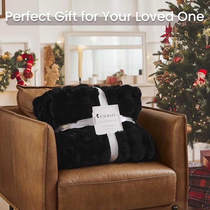 L'AGRATY Faux Rabbit Fur Throw Blanket - Image 9