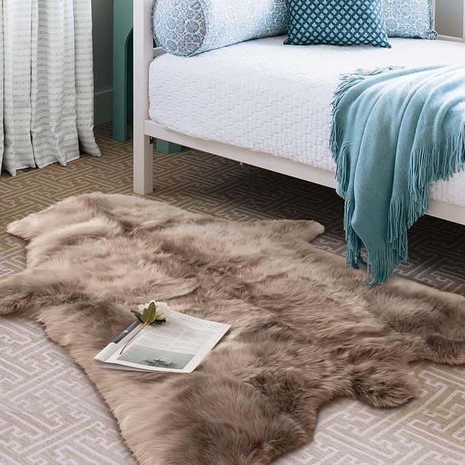 Carvapet 4x5 Faux Reindeer Hide Rug - Image 4
