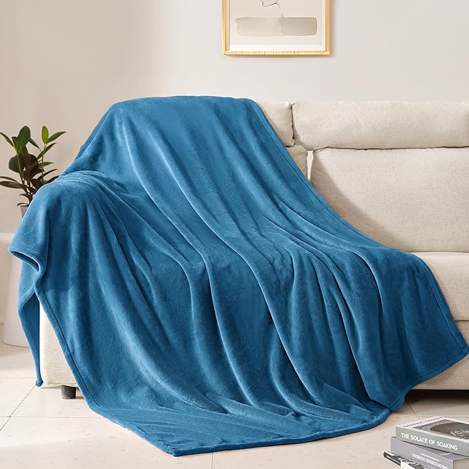 BEAUTEX Fleece Throw Blanket for Couch Sofa or Bed Throw Size, Soft Fuzzy Plush Blanket, Luxury Flannel Lap Blanket, Super Cozy and Comfy for All Seasons (Teal Blue, 50" x 60")