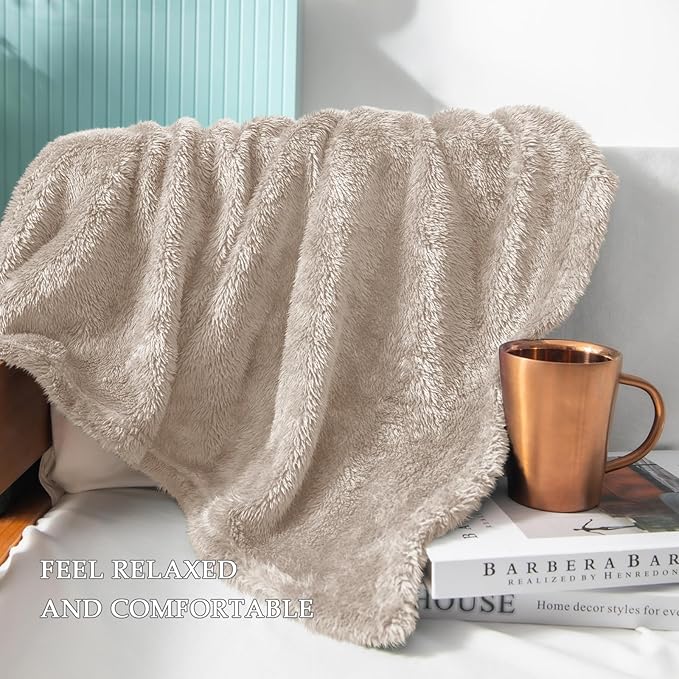 Exclusivo Mezcla Plush Fuzzy Fleece Bed Blanket Twin Size, Super Soft, Fluffy and Warm Blankets, Suitable for All Seasons (Camel, 90x66 Inches)