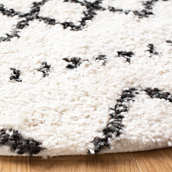 SAFAVIEH Arizona Shag Collection Area Rug - 6' x 8' Oval, Ivory & Black, Non-Shedding & Easy Cleaning, Plush Thick Pile, Ideal for Living Room, Bedroom, Dining Space (ASG741Z)