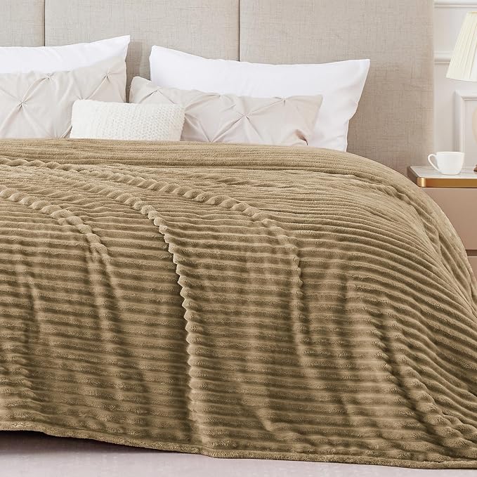 BEDELITE 3D Ribbed Jacquard Brown King Size Blankets by BEDELITE
