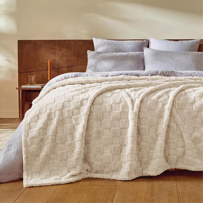 Bedsure GentleSoft Full Size Blankets - Image 5