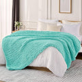 L'AGRATY Chunky Knit Throw Blanket by LAGRATY
