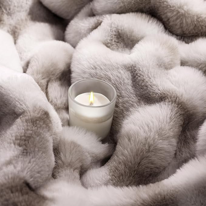 Luxury 1000GSM Rabbit Faux Fur Blanket, Super Heavy Warm Cozy Brown Blankets - Image 8