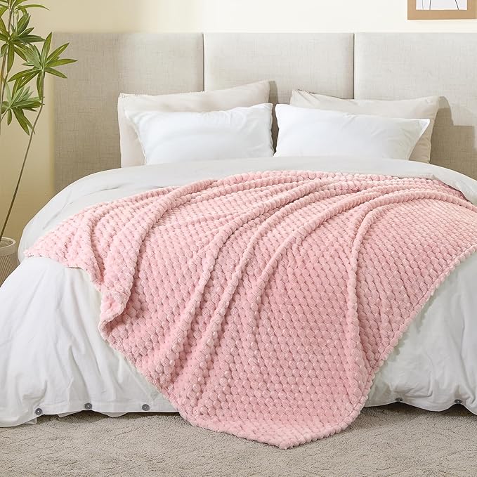 BEDELITE Pink King Blanket for Bed, Soft Cozy Gifts for Women, 108 * 90 | 3D - Image 5