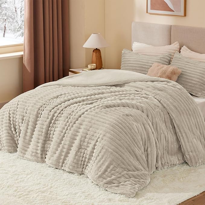 BEDELITE Fleece Queen Comforter Set -Super Soft & Warm Fluffy Linen Bedding, Luxury Fuzzy Heavy Bed Set for Winter with 2 Pillow Cases