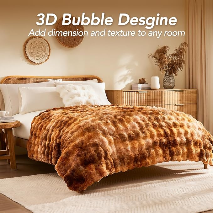 L'AGRATY Faux Fur Throw Blanket - Image 3
