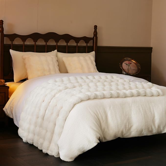 BENVWE Faux Fur Throw Blanket for Couch - Image 6