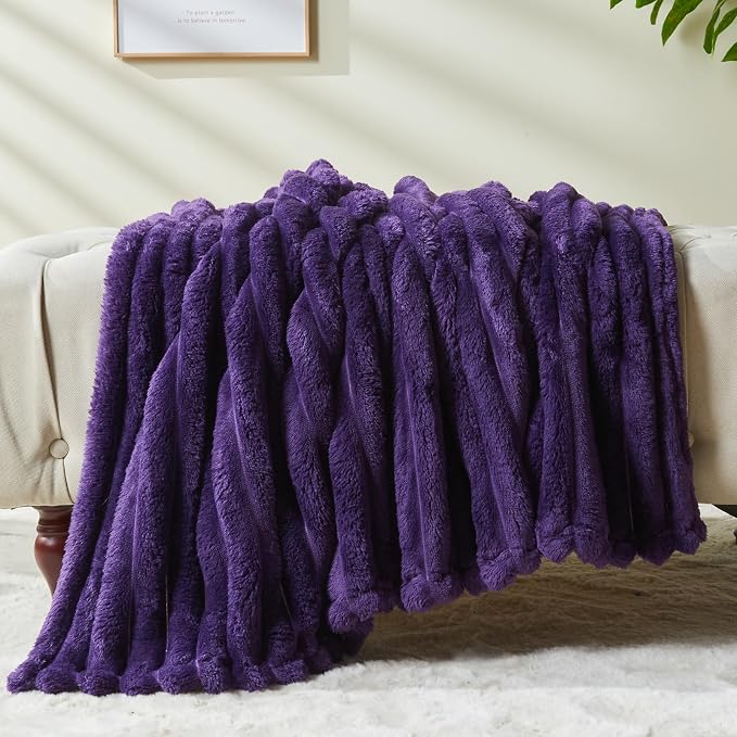 NEWCOSPLAY Fleece Ribbed Cozy Throw Blanket - Image 6
