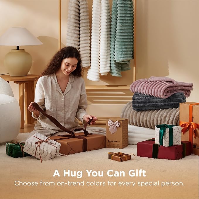 Bedsure Soft Beige Throw Blanket - Image 5