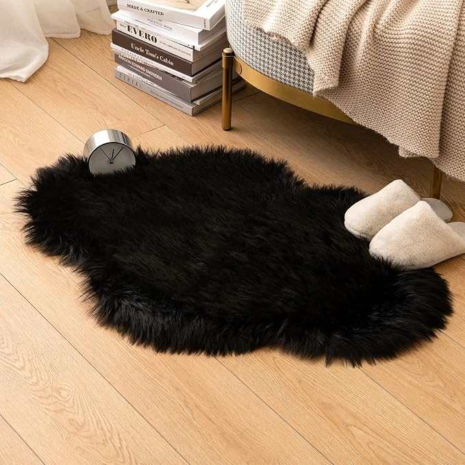 MIULEE Fluffy Rug Soft Shaggy Faux Fur Area Rug Luxury Plush Cloud Shape Carpet - Image 6
