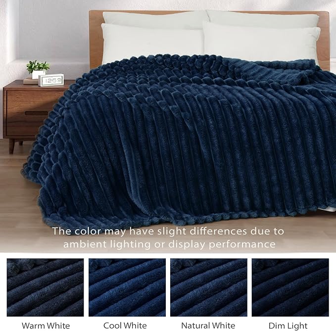Exclusivo Mezcla Striped King Size Fleece Blanket - Image 3