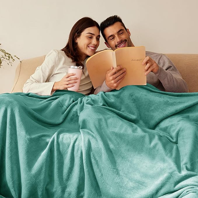 Exclusivo Mezcla Fleece Blanket Twin Size for Bed, Super Soft and Warm, All Season Use, Cozy, Plush, Lightweight, 60x80 Inches Celadon