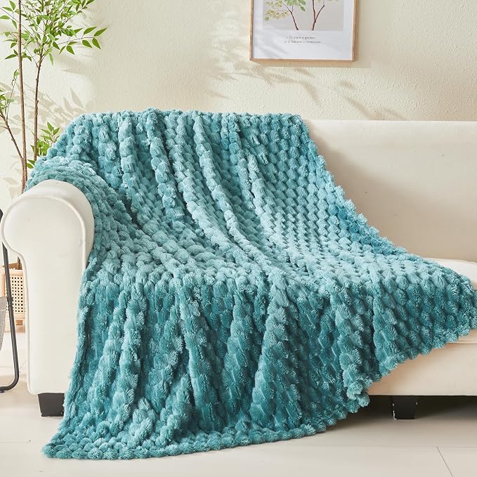 NEWCOSPLAY Fleece Clouds Cozy Throw Blanket - Image 8