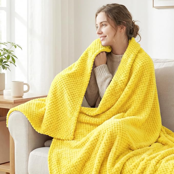 Exclusivo Mezcla Large Waffle Fleece Throw Blanket - Image 2