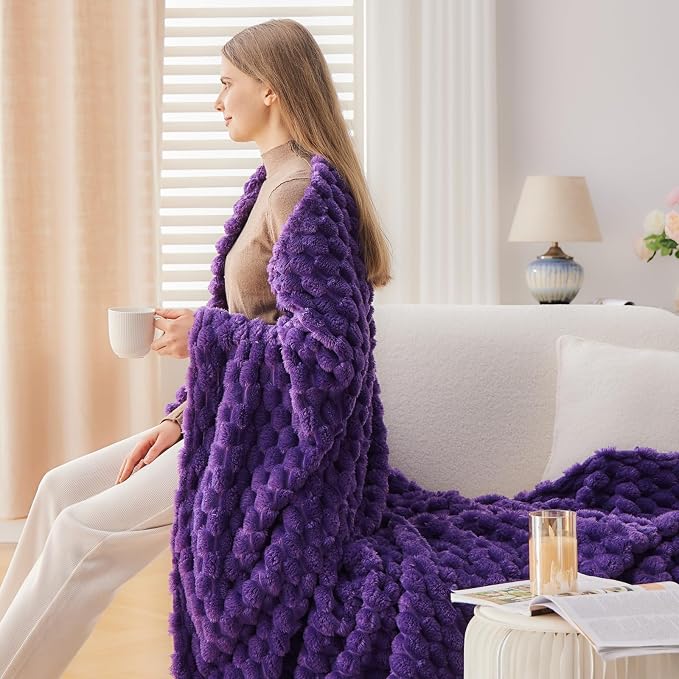 NEWCOSPLAY Fleece Clouds Cozy Queen Blanket - Image 6