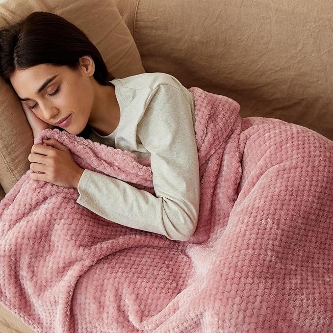 Exclusivo Mezcla Fleece Bed Blanket Twin Size, Super Soft and Warm Blankets for Couch, Sofa and Bed Waffle Textured, Cozy, Fuzzy and Lightweight (Dusty Pink, 60x80 inches)