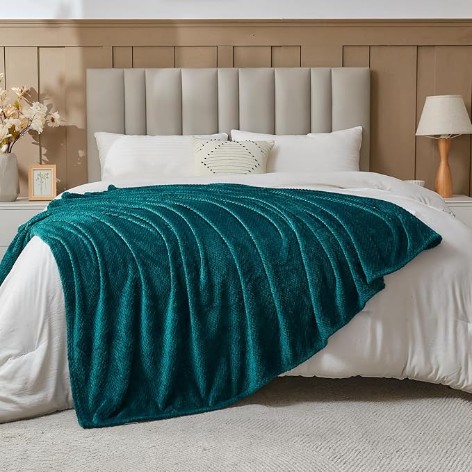 NEWCOSPLAY Super Soft King Blanket Dark Teal Premium Silky Flannel Fleece Leaves Pattern Lightweight Bed Blanket All Season Use (Dark Teal, King(90"x110"))